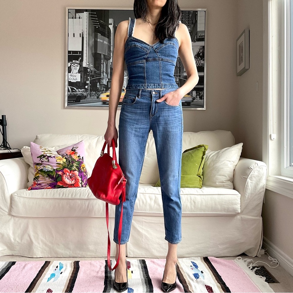 Lightweight cropped jeans